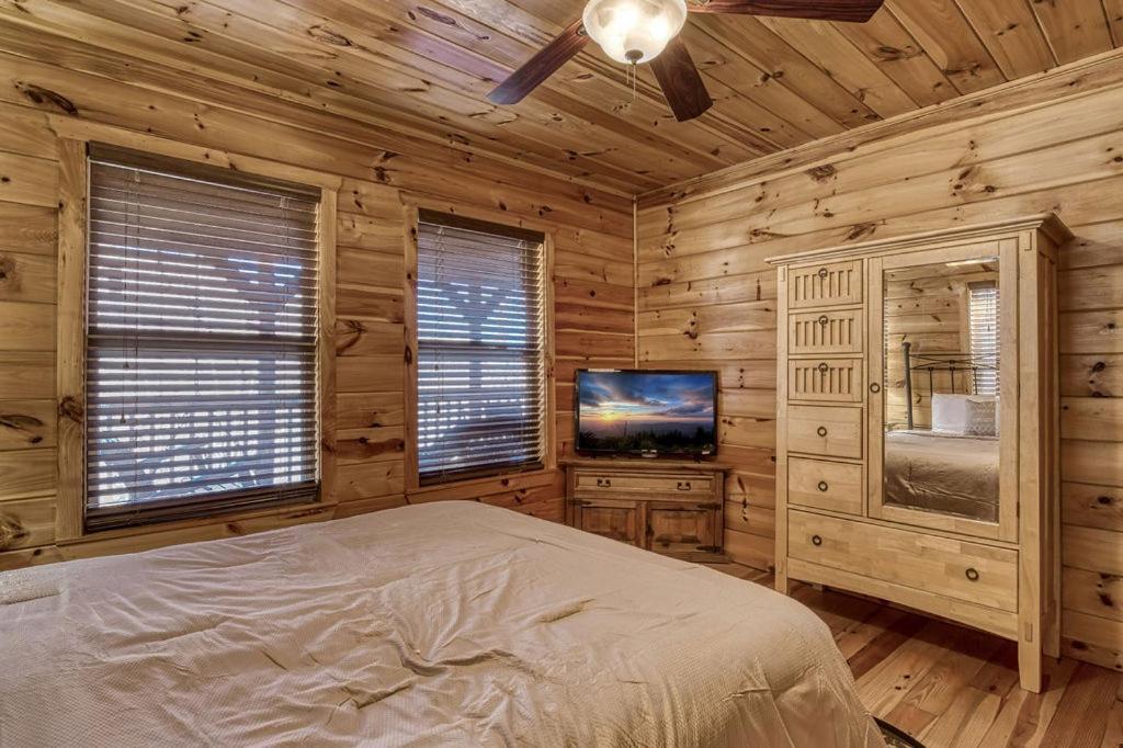 Wilderness Lodge, Hot Tub, Game Room, Pool Access, 1089 Free Tickets Each Paid Day, Dollywood And M Sevierville Εξωτερικό φωτογραφία