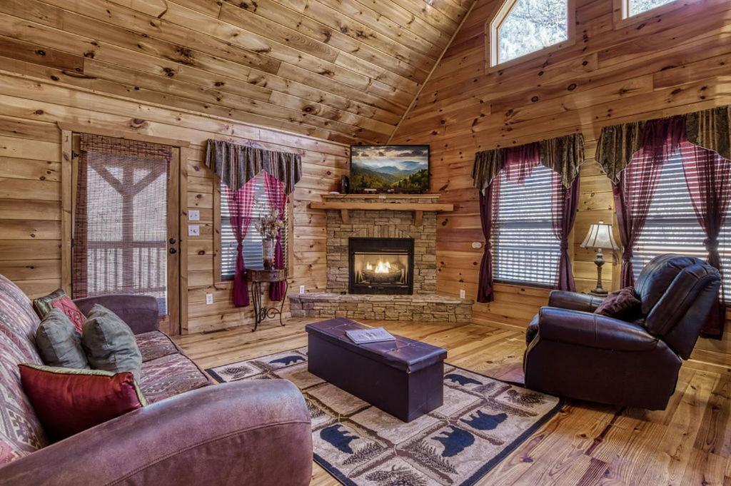 Wilderness Lodge, Hot Tub, Game Room, Pool Access, 1089 Free Tickets Each Paid Day, Dollywood And M Sevierville Εξωτερικό φωτογραφία