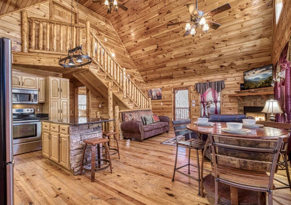 Wilderness Lodge, Hot Tub, Game Room, Pool Access, 1089 Free Tickets Each Paid Day, Dollywood And M Sevierville Εξωτερικό φωτογραφία