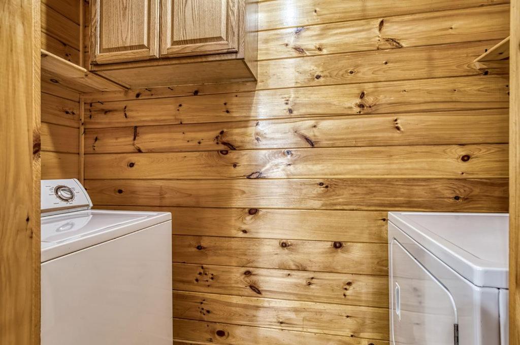 Wilderness Lodge, Hot Tub, Game Room, Pool Access, 1089 Free Tickets Each Paid Day, Dollywood And M Sevierville Εξωτερικό φωτογραφία